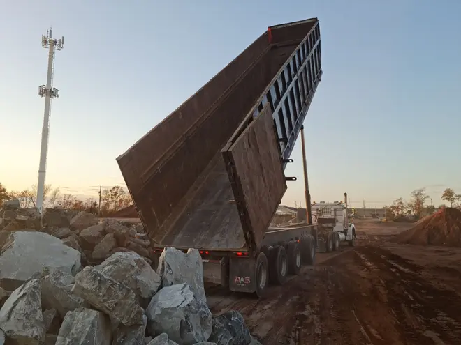 Caminhão Caçamba Ford Cargo 2629 Caçamba 8x4 2019 em Caxias do Sul - RS