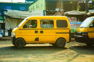 Micro-ônibus Iveco Daily 70C17 Executivo 2012 — foto 1