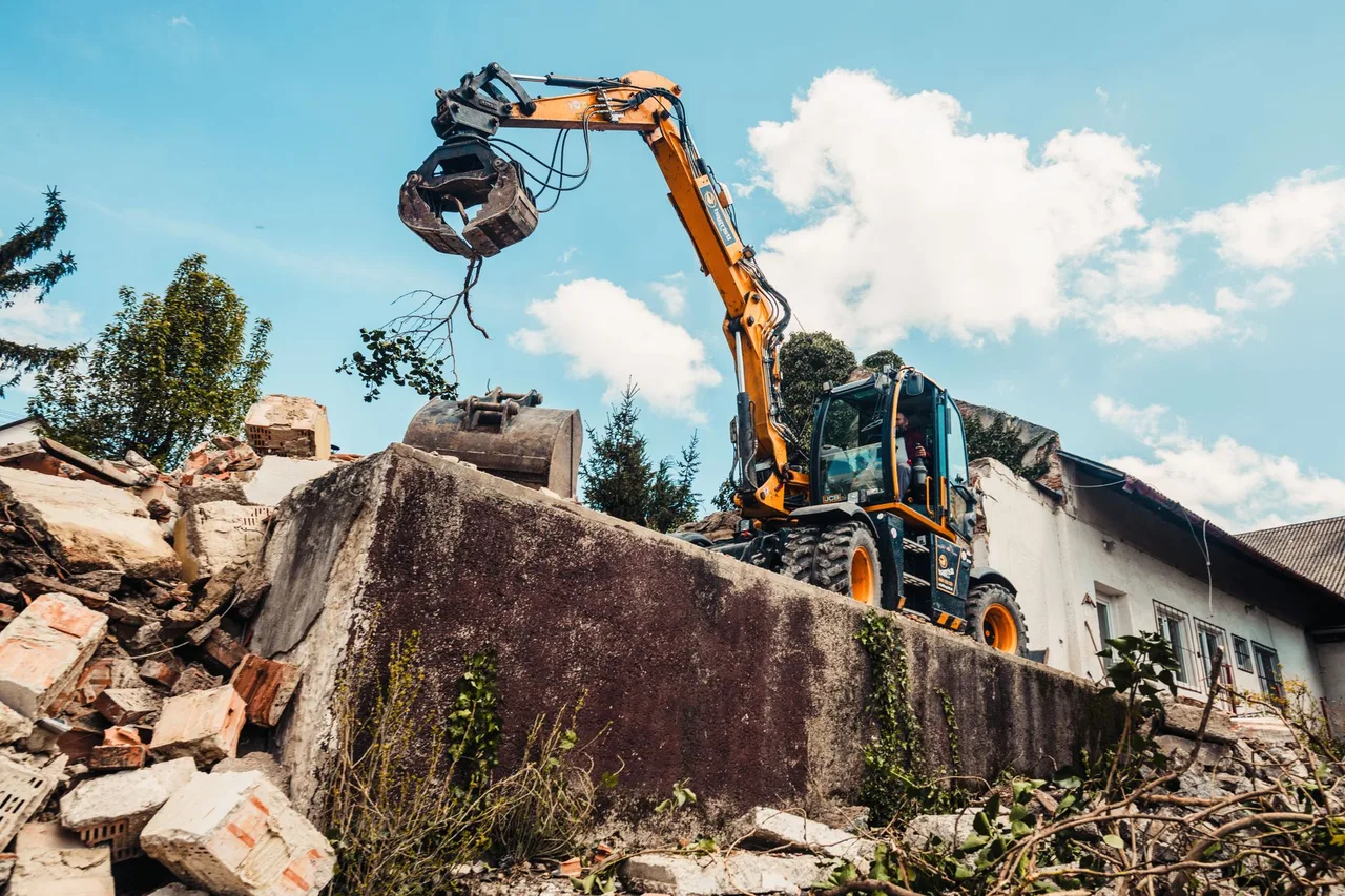Escavadeira Hidráulica Komatsu PC200-8 2013 à venda em Recife - PE