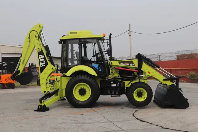 Retroescavadeira New Holland B95B 2011 em Campinas - SP