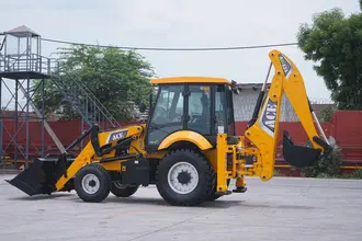 Retroescavadeira JCB 3CX 2012 — foto 2