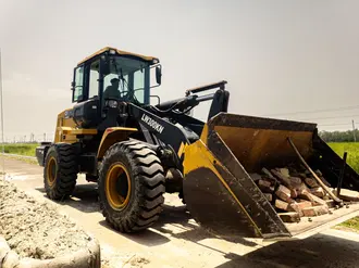 Pá Carregadeira Komatsu WA320 2013 — foto 1