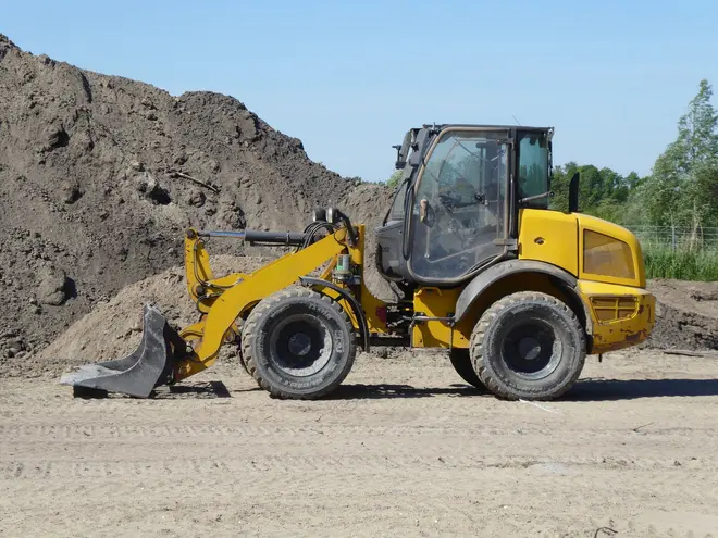 Mini Carregadeira Bobcat S570 2017 em Cuiabá - MT