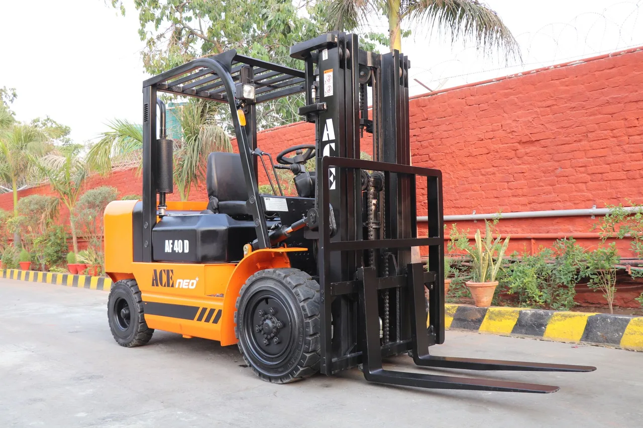 Empilhadeira Caterpillar DP25N 2023 à venda em Marabá - PA