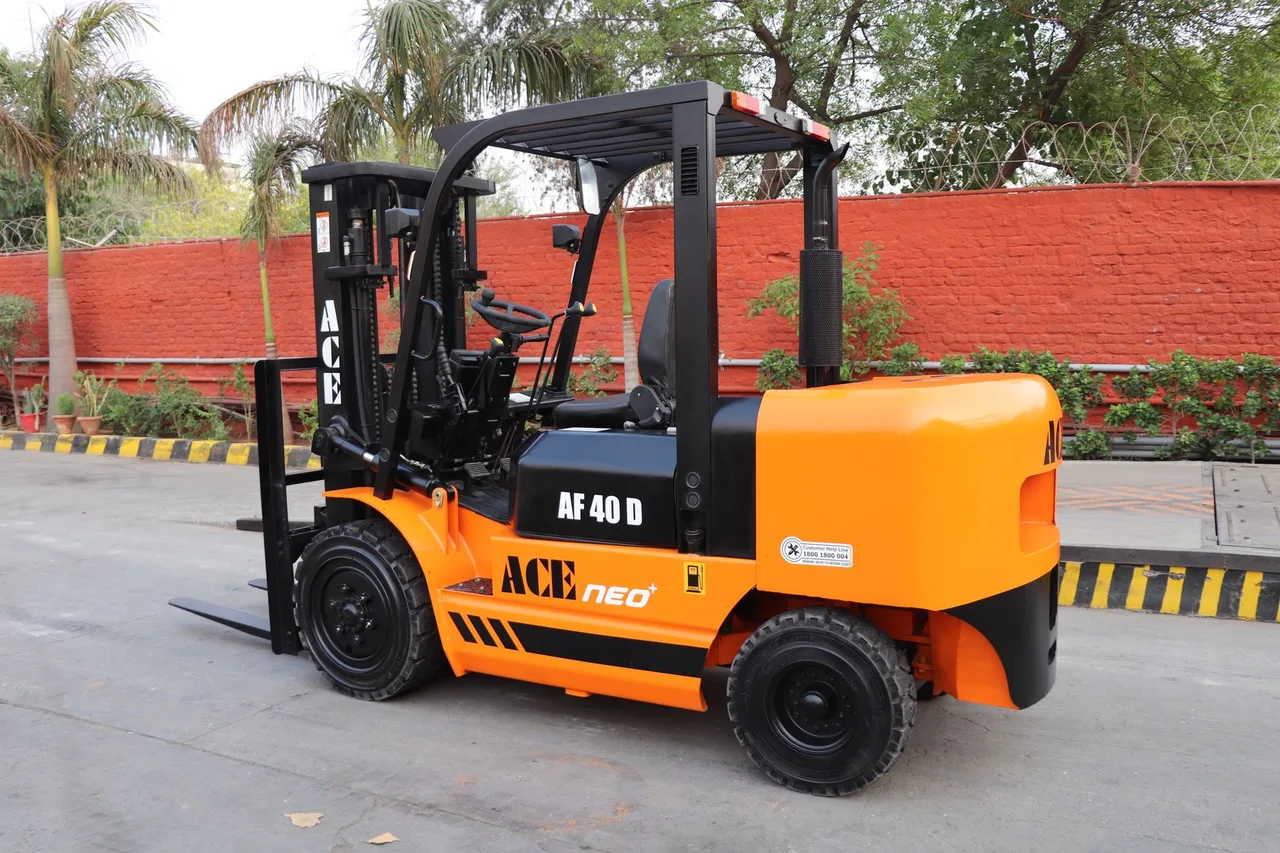 Empilhadeira Komatsu FD25T 2019 à venda em Imperatriz - MA