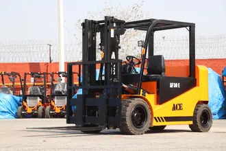 Empilhadeira JCB TLT30 2012 — foto 1