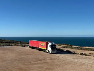 Foto 1 — Caminhão Truck Mercedes-Benz Atego 2426 Baú 6x2 2019