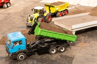 Foto 2 — Caminhão Caçamba Ford Cargo 2429 Caçamba 6x2 2015