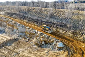 Trator Florestal (Skidder) Caterpillar 525D Skidder 2014 — foto 1